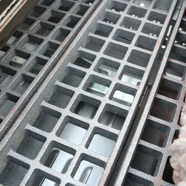 Electric Freestanding Charbroilers  2 Temp Reg with Storage Base XKE-DH-900