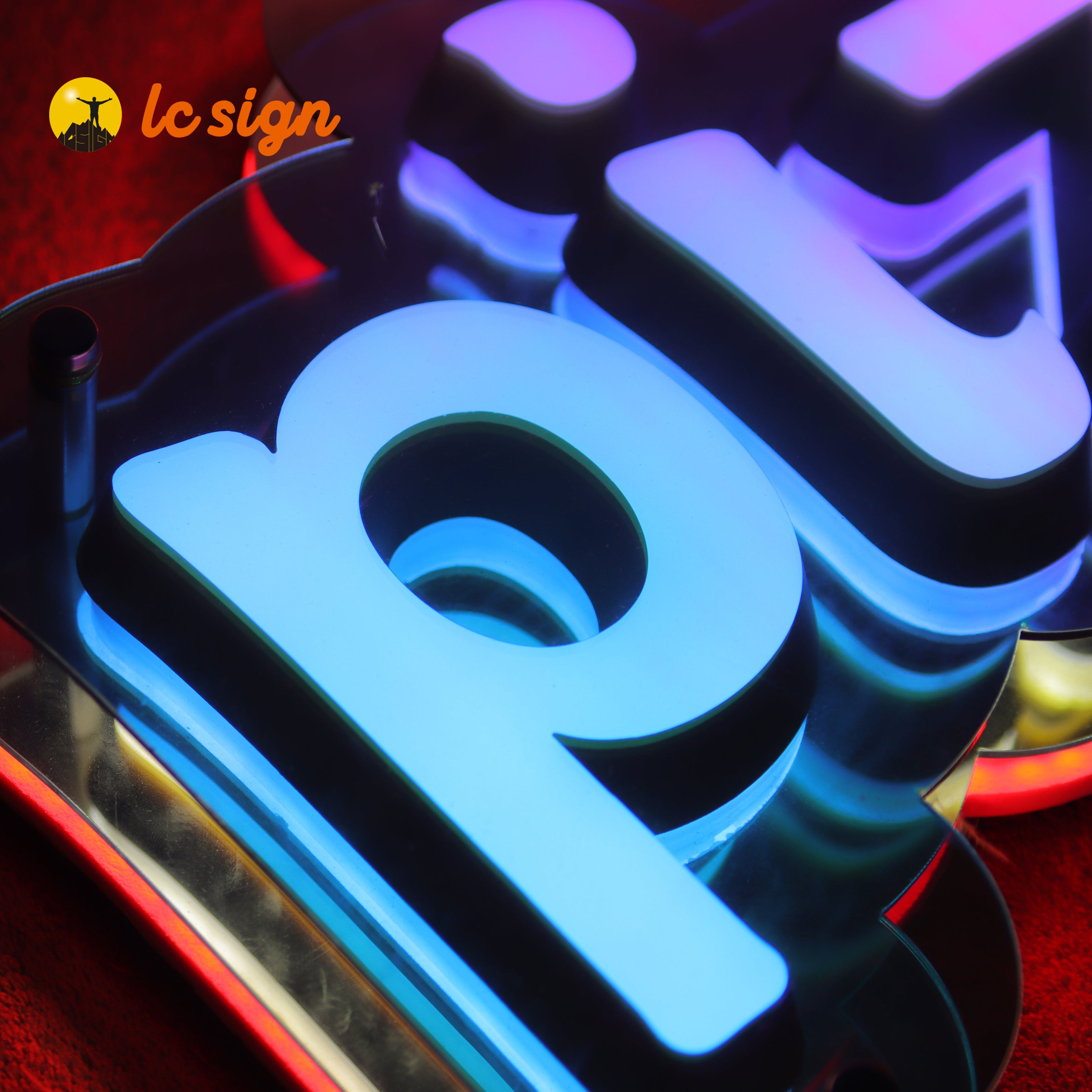 3D Signs Billboard Full Color Style LED Track Channel Letters Sign with Easy and Quick Installation (Letters & Numbers Available)