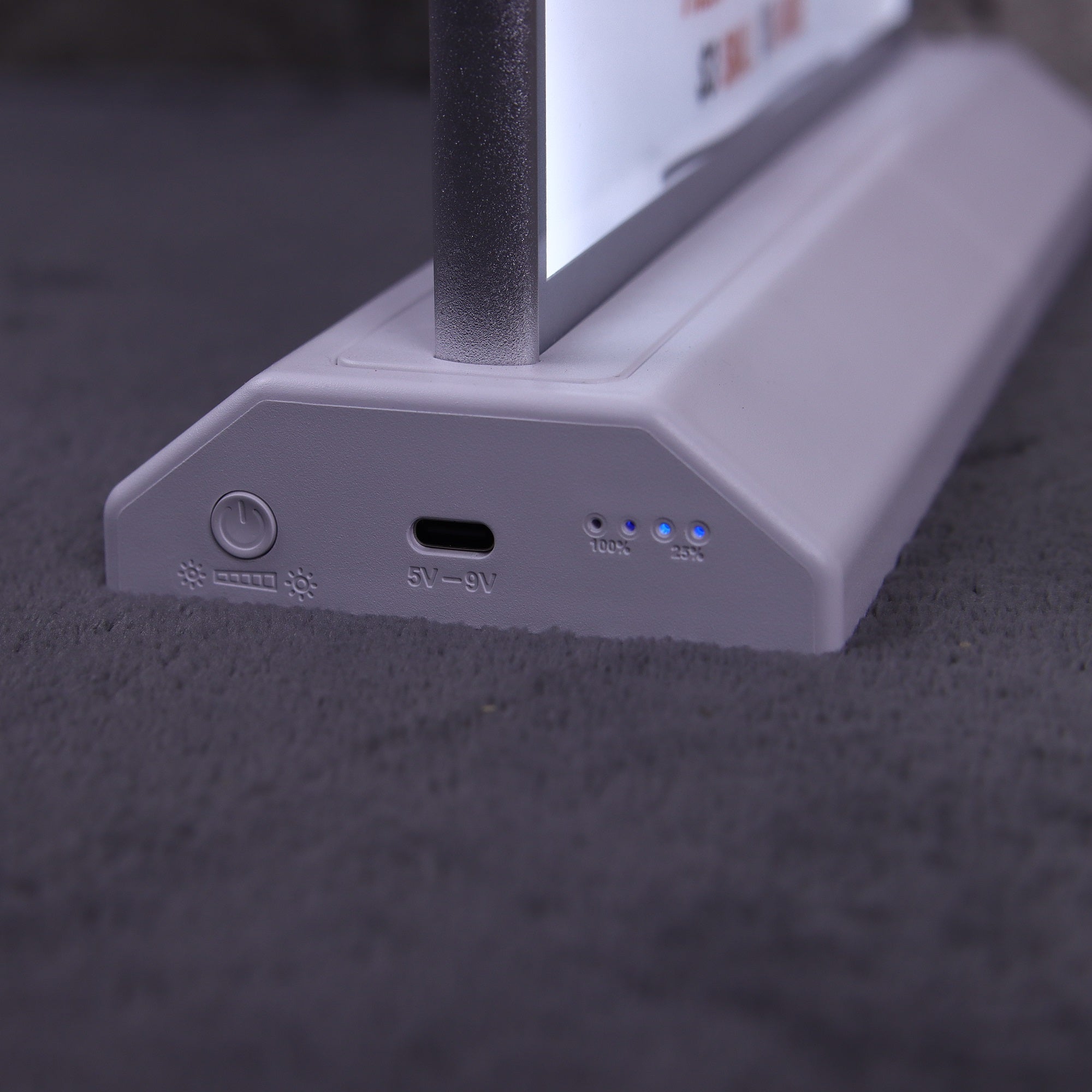 Caissons lumineux (usage intérieur uniquement - Affichage de bureau rechargeable, panneau lumineux publicitaire double face)