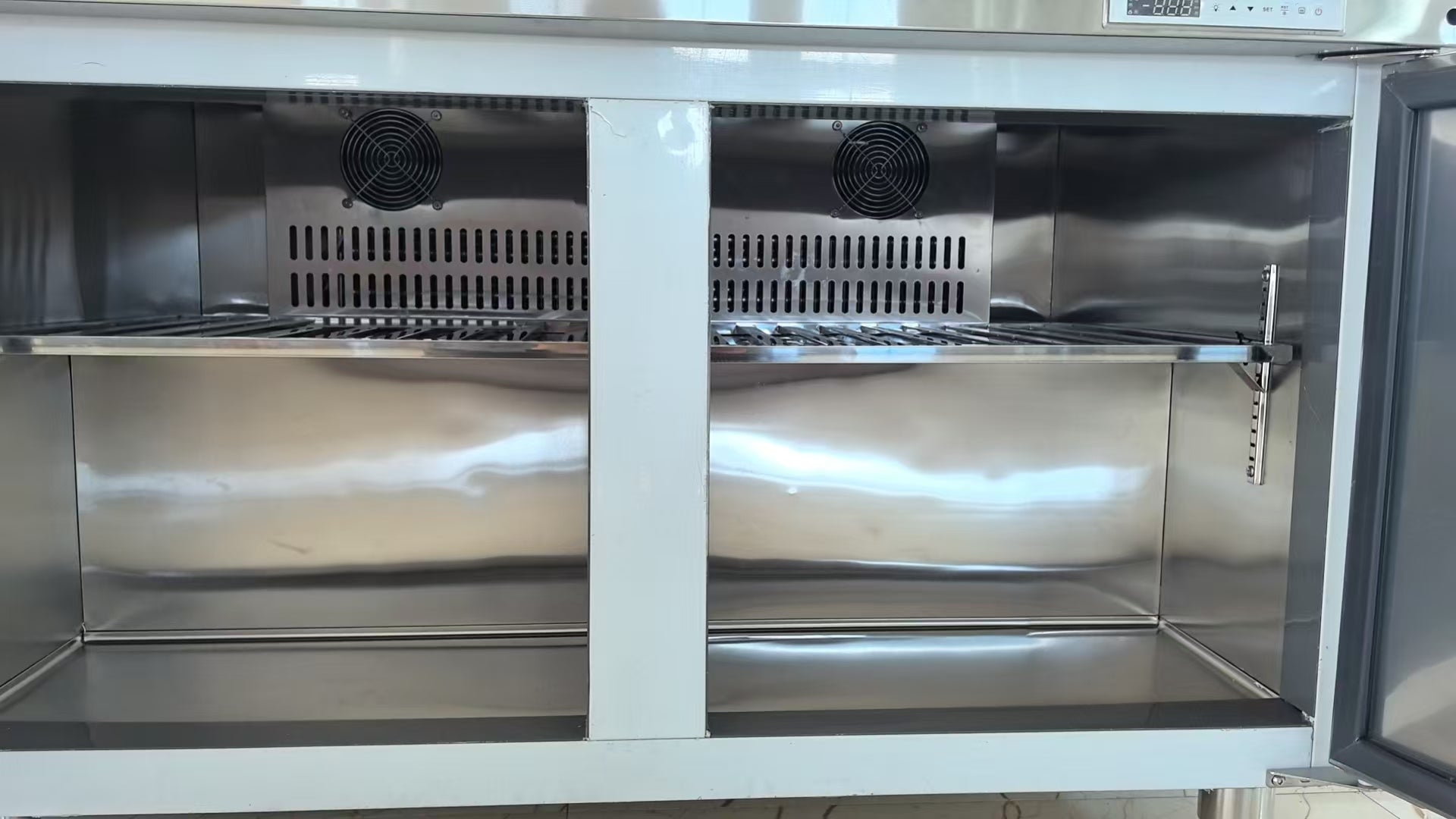 Réfrigérateurs commerciaux à 2 portes pour la préparation de sandwichs et de salades