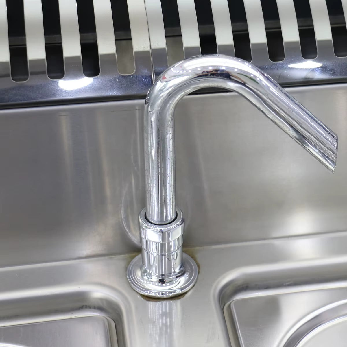 Armario eléctrico para calentar alimentos con base de almacenamiento, 6 compartimentos, XKE-DT-900